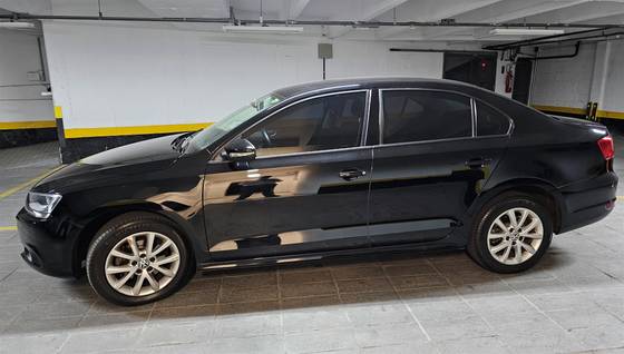 VOLKSWAGEN JETTA 2.0 COMFORTLINE FLEX 4P TIPTRONIC